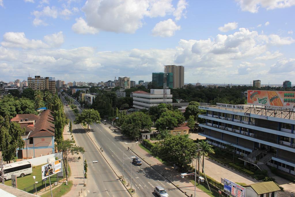 Hotel Raha Tower Dar es Salaam Exterior photo