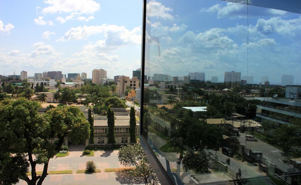 Hotel Raha Tower Dar es Salaam Exterior photo