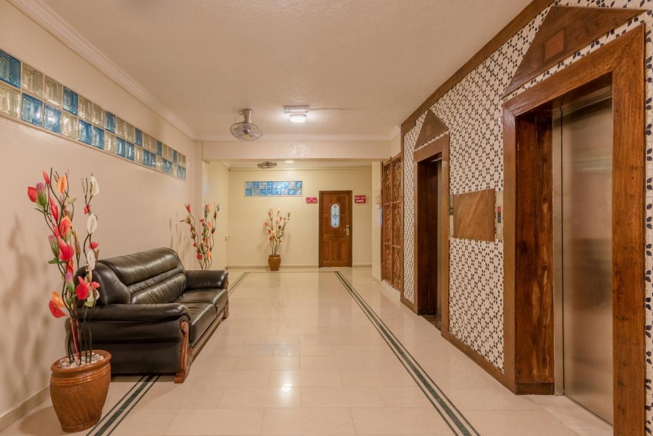 Hotel Raha Tower Dar es Salaam Exterior photo